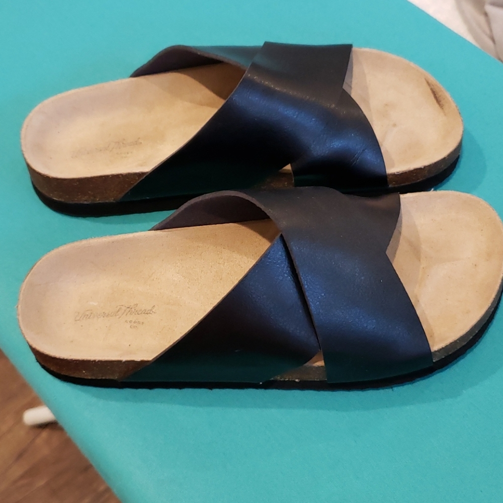 Sandles